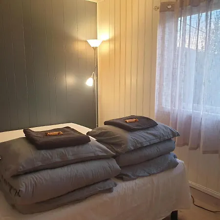 Homestay Holiday Rooms
