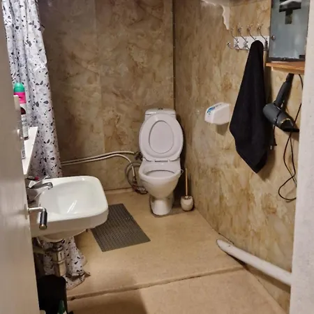 Holiday Rooms غول