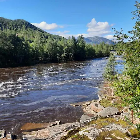 Holiday Rooms منزل للإقامة