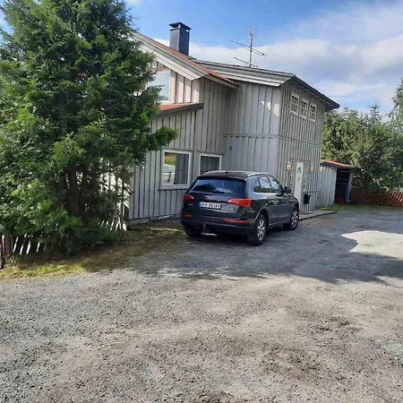 Holiday Rooms منزل للإقامة *